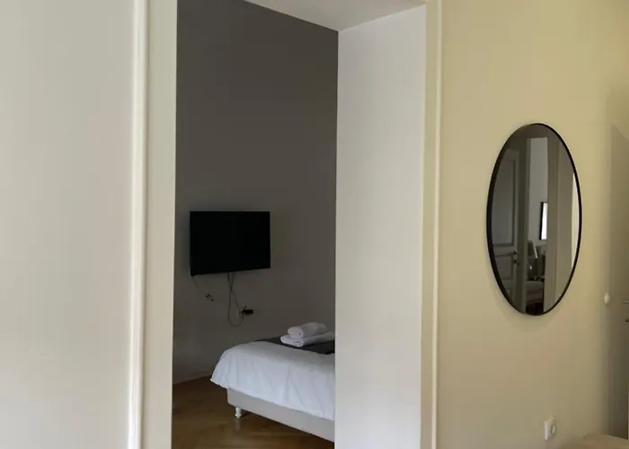 Mama شقة سميديريفو